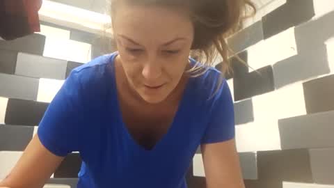 Marie Ann Waters online show from February 3, 5:24 pm