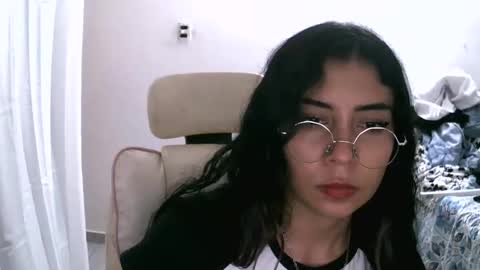 Snapshot of marilove40925 chatting on October 19, 3:55 am marilove40925 online show from October 19, 3:55 am