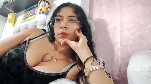 Snapshot of marilove40925 chatting on October 16, 4:12 am marilove40925 online show from October 16, 4:12 am