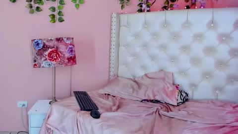 mari online show from July 7, 1:26 pm