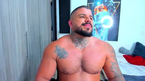 Snapshot of mario_teran chatting on October 17, 4:05 am Mario Teran online show from October 17, 4:05 am
