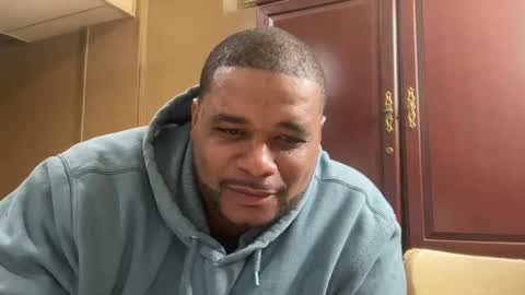 MARIOLUIGIHOT online show from February 23, 2:40 am