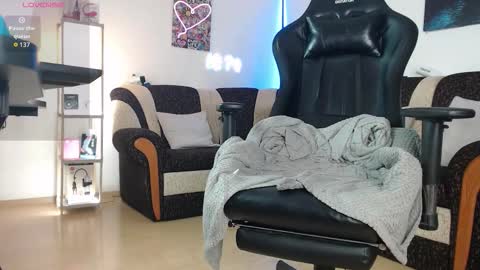 marioslim online show from February 5, 10:52 am