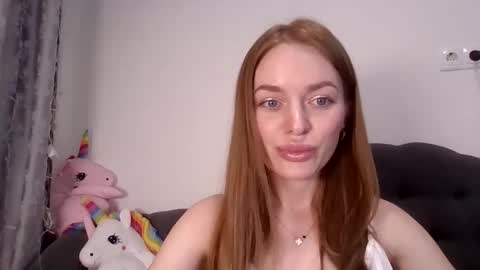 mariwell online show from April 10, 9:19 pm