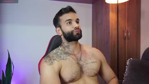 Mark online show from November 20, 11:02 pm