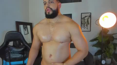 mark_x23 online show from March 13, 3:43 am