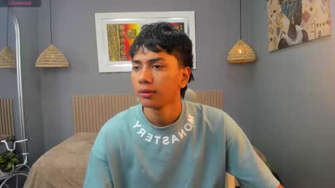 Snapshot of markbowie chatting on September 17, 11:35 am markbowie online show from September 17, 11:35 am