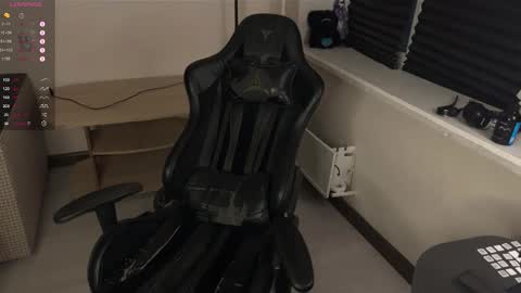 Mark online show from November 27, 3:52 pm