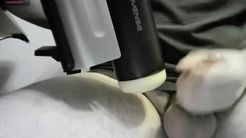 Snapshot of markustime chatting on November 1, 7:35 pm Markus online show from November 1, 7:35 pm