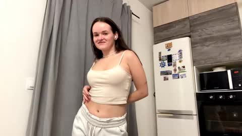 Maja online show from October 9, 2:33 pm