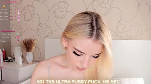  Abby and Leia online show from January 14, 5:43 pm