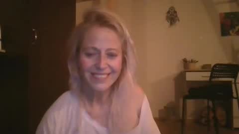 MaryGoRound online show from January 17, 3:12 am
