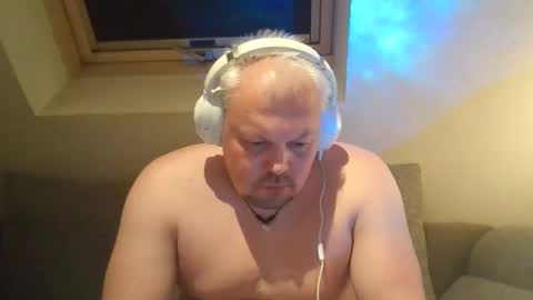 mars0481 online show from April 3, 7:10 pm