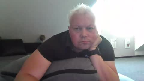 mars0481 online show from July 2, 8:08 am