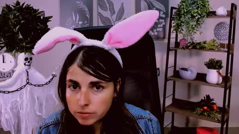 martaedams online show from October 28, 6:25 am