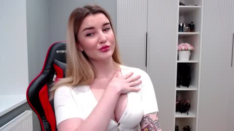 Marti online show from March 11, 9:37 pm