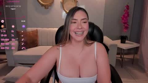 Martinna Bonnet online show from February 27, 1:38 pm