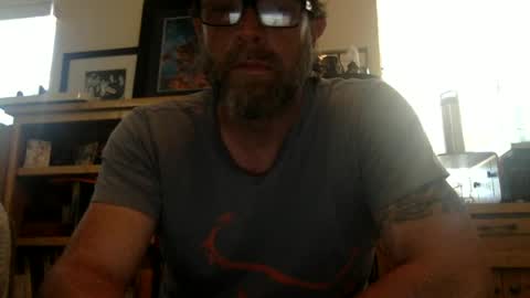 martinstolcris online show from June 29, 11:04 pm