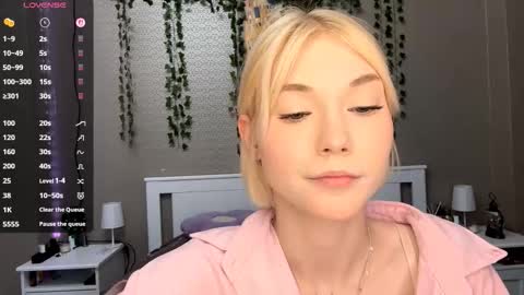 Lisa online show from February 23, 8:16 am