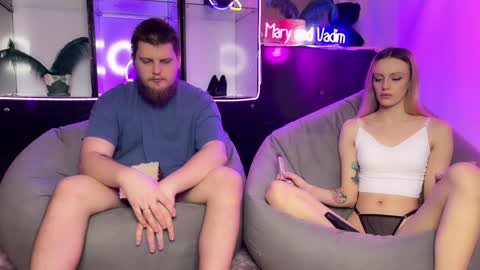 Snapshot of mary_and_vadim chatting on January 10, 10:50 am Maria and Vadim online show from January 10, 10:50 am