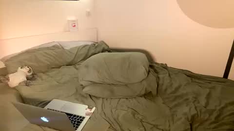 Mary online show from December 2, 7:12 pm