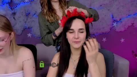 Mary online show from May 16, 10:36 am