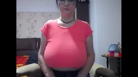 Snapshot of mary_x chatting on February 20, 3:45 am Mary online show from February 20, 3:45 am