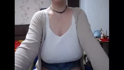 Snapshot of mary_x chatting on February 25, 10:04 am Mary online show from February 25, 10:04 am