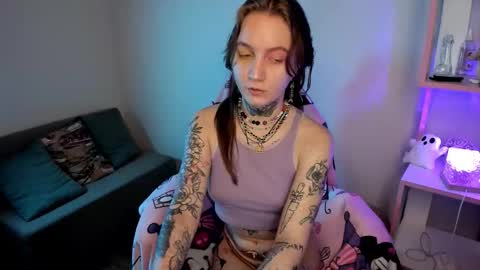 Mary GTM3Mon Wed Thu Sat Sun 0400 am-1030pm online show from October 24, 2:12 am