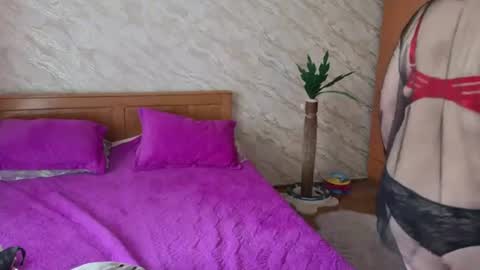 Mary online show from June 12, 10:47 am