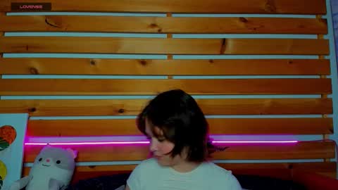 marybryantt online show from February 18, 7:41 am