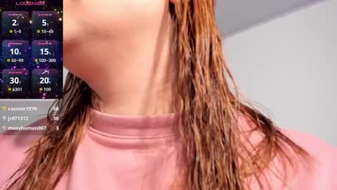 Dulce Maria online show from February 24, 6:33 pm