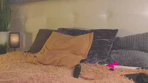 Mary online show from March 29, 9:33 am