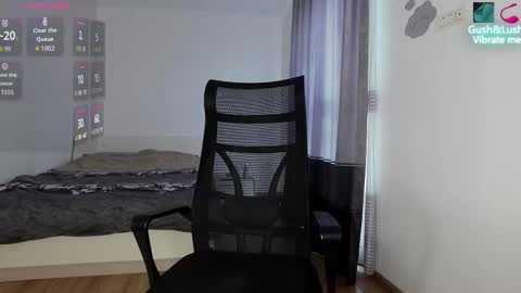 masculineguy69 online show from October 26, 8:48 am