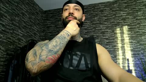 masculineguy69 online show from April 6, 4:46 am