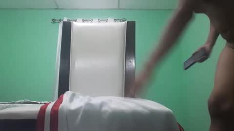 Max online show from February 22, 6:08 pm