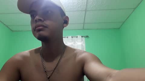 Max online show from February 16, 10:43 pm