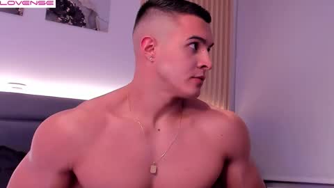 Mason Bennet online show from November 5, 12:01 am