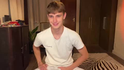 Snapshot of mason_gallagher chatting on October 3, 9:56 pm Mason online show from October 3, 9:56 pm