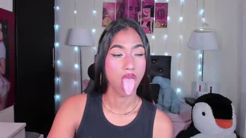 massielhot online show from April 11, 2:54 pm