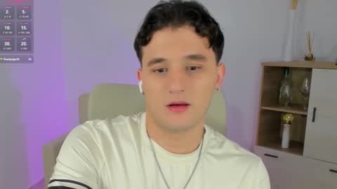 Massimo online show from February 8, 1:42 am