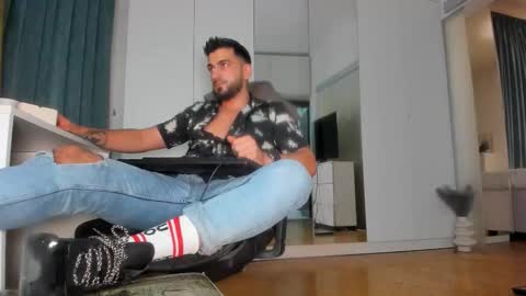 Snapshot of master9four chatting on October 3, 9:12 pm Matthew online show from October 3, 9:12 pm