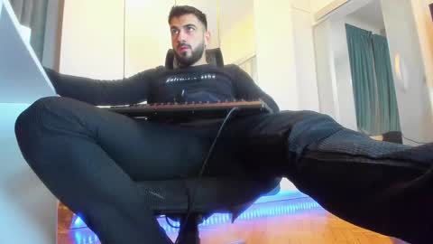 Snapshot of master9four chatting on October 18, 5:06 pm Matthew online show from October 18, 5:06 pm