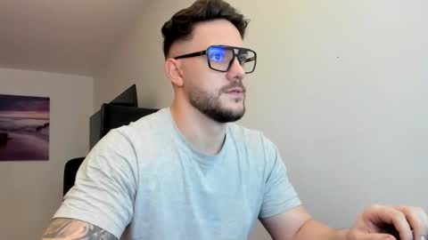 Alex online show from December 5, 7:18 am