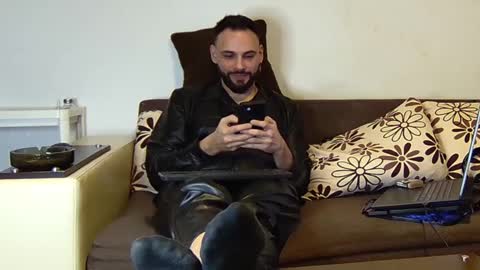 SIR online show from February 6, 7:29 pm