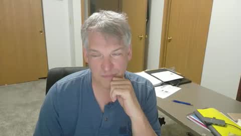 Snapshot of master_thorn chatting on September 24, 3:02 am Master Thorn online show from September 24, 3:02 am