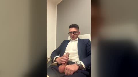 Master Boss online show from April 14, 11:57 am