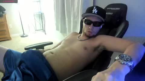 mastermusclebro online show from May 12, 3:37 am