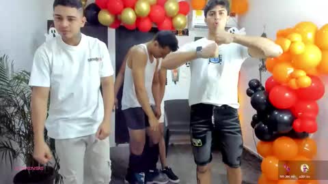 Team Cris Darwin- Fernando- Stiven- David online show from October 22, 12:07 pm