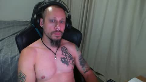 Snapshot of matchy666 chatting on February 26, 7:34 am Matchy online show from February 26, 7:34 am